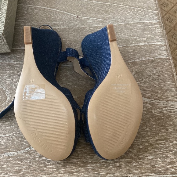 Guess Denim Wedge - Picture 2 of 4